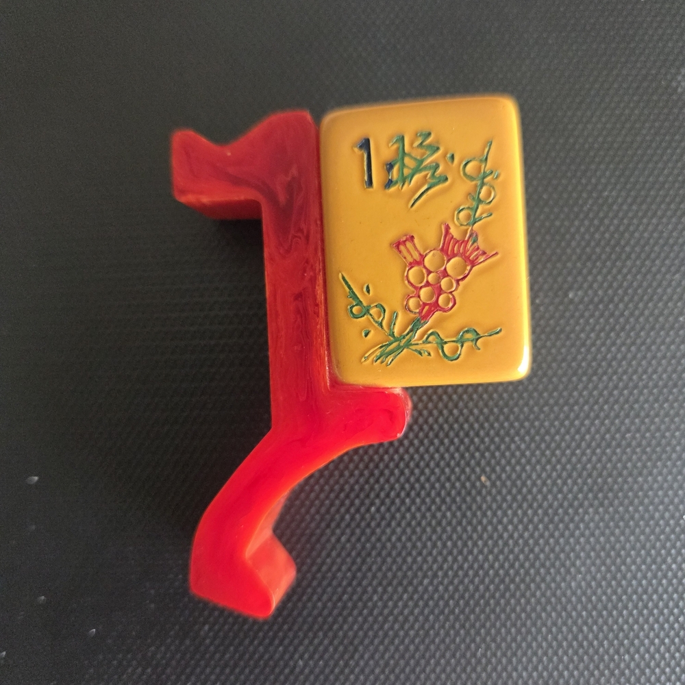 Red and Yellow Mahjong Tile Holder Brooch